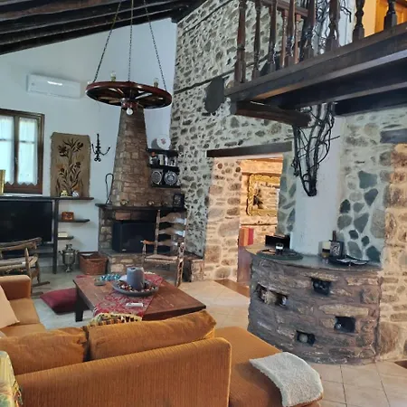 Μountain Whispers Apartment Mouresi Exterior photo