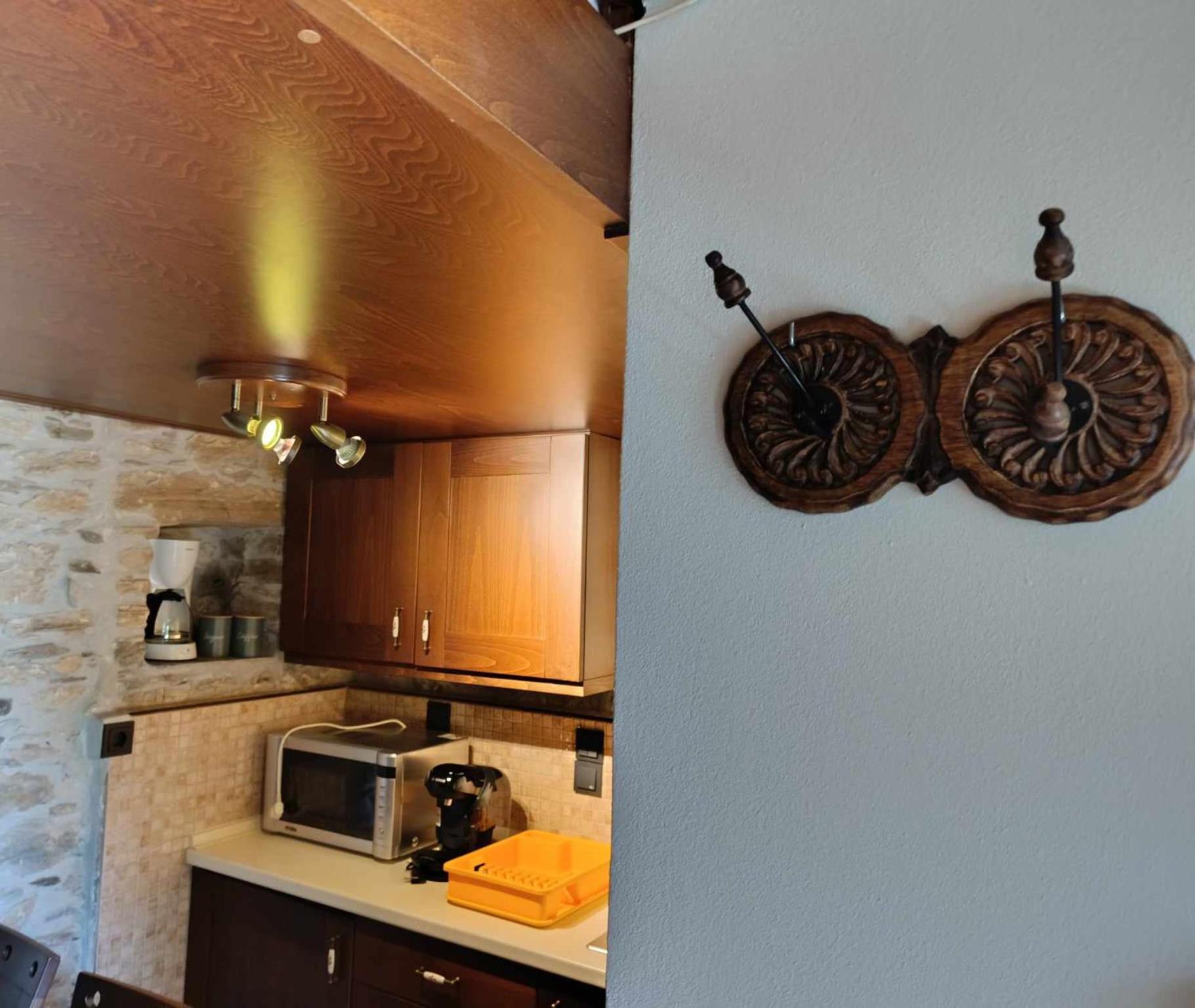 μountain Whispers Apartment Mouresi