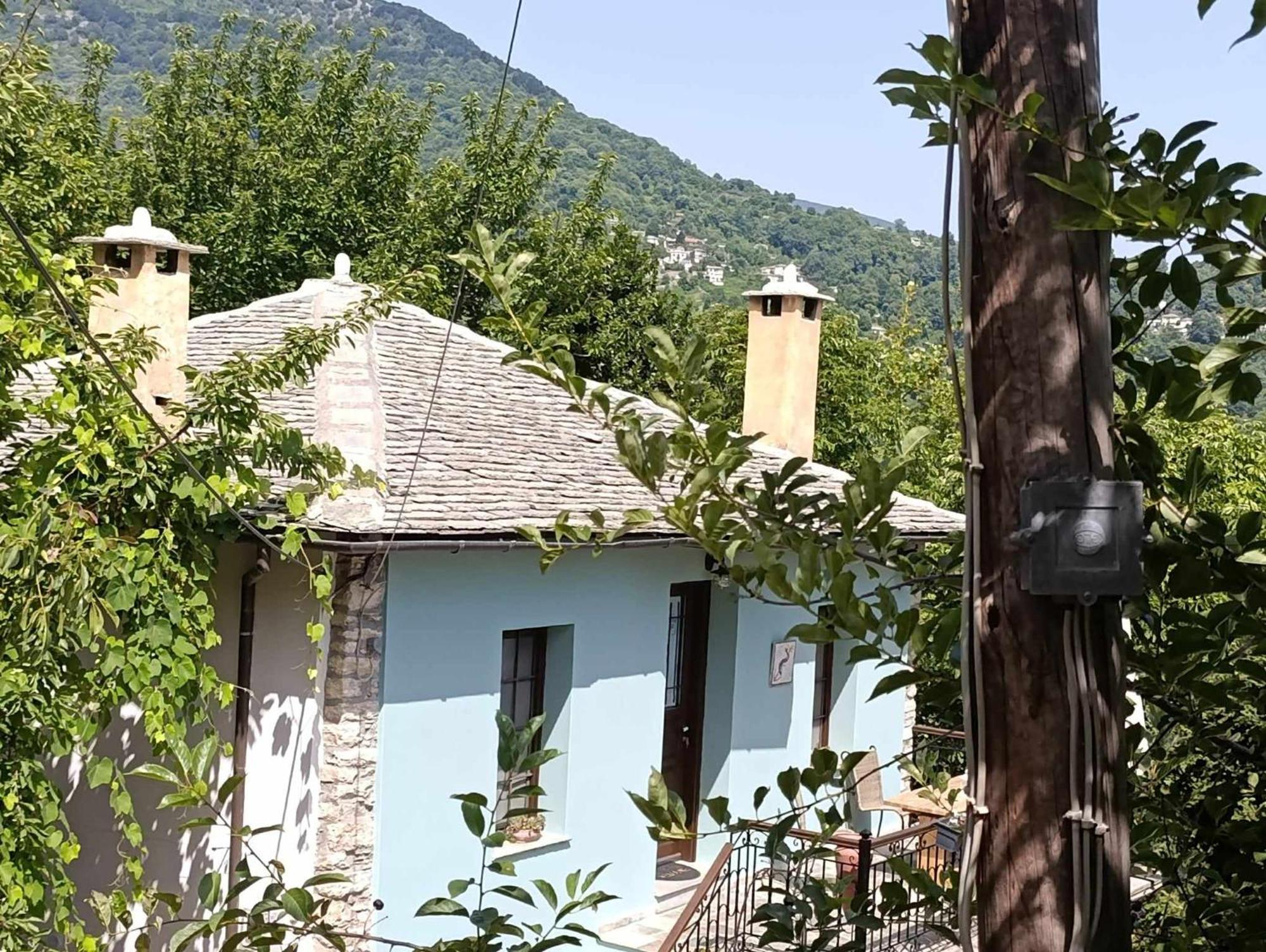 μountain Whispers Mouresi