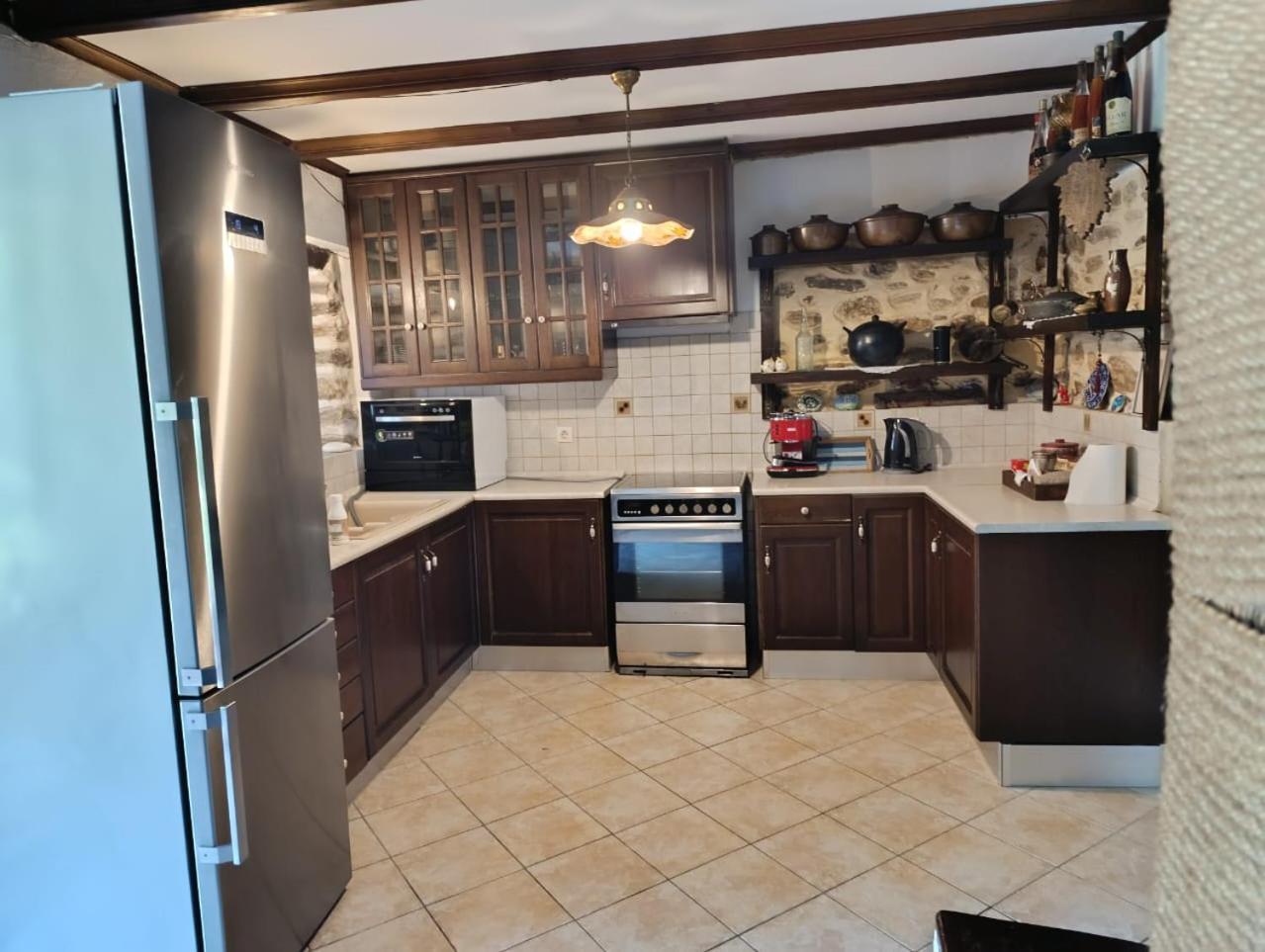 Apartment μountain Whispers Mouresi